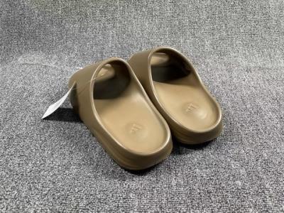 wholesale quality yeezy slide model no. 11