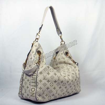 Louis Vuitton M95006 white