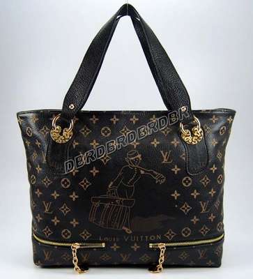 Louis Vuitton M96823 black