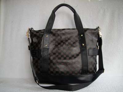 Louis Vuitton M95181 black