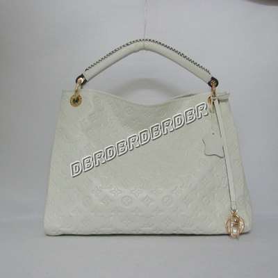 Louis Vuitton M93449 white