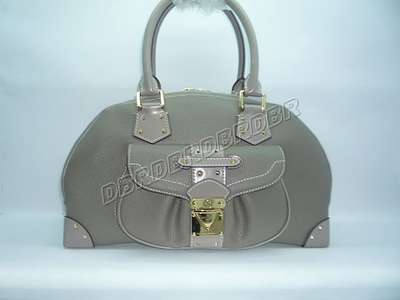 Louis Vuitton M91892 gray