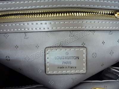 discount louis vuitton handbags suhali leather m95652 gray silver wholesale