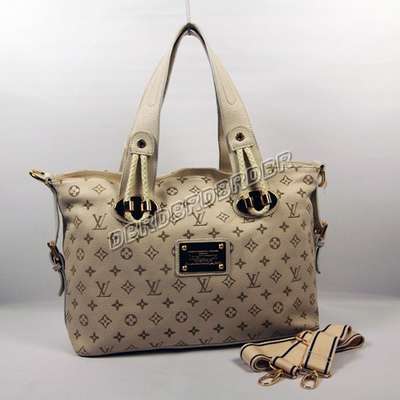 Louis Vuitton M95118 white