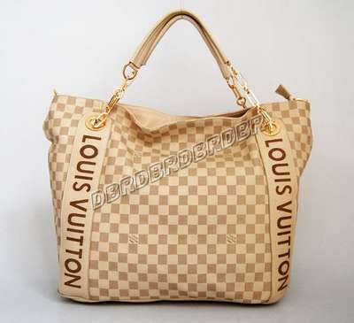 Louis Vuitton M95432 beige white