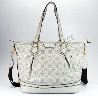 Louis Vuitton M93175 beige white