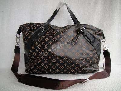 Louis Vuitton M95182 black