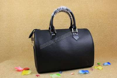 Louis Vuitton M41526 black