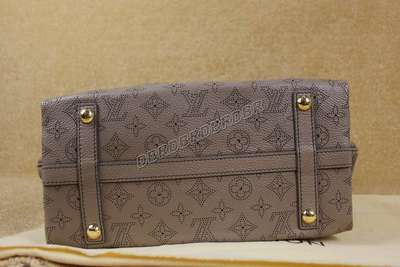 discount louis vuitton handbags monogram mahina m93081 gray wholesale