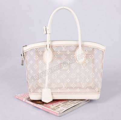 Louis Vuitton M40699 white