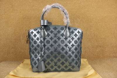 Louis Vuitton M40600 gray