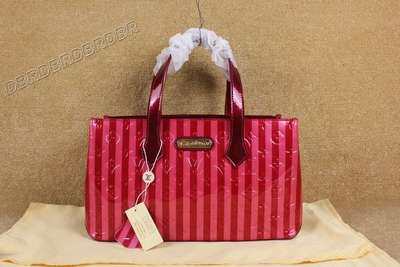 Louis Vuitton M93643 red